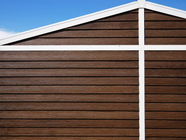 Professional Hardwood Siding Installation